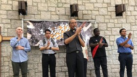 Tangis Kardinal dan Kisah Romo WNI Dukung Demo Hong Kong