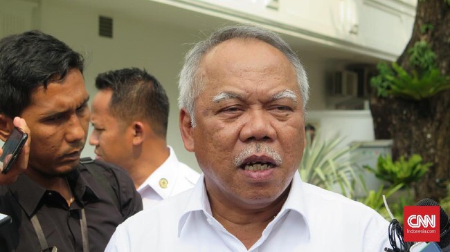 Menteri PUPR Basuki Hadimuljono mengaku tak bisa memerintahkan pengelola menggratiskan tol untuk masyarakat saat mudik seperti di Malaysia.