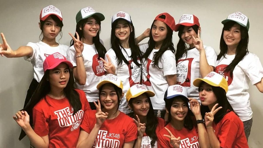 Lirik Lagu Fortune Cookie In Love - JKT48 Ini lah lirik untuk lagu berjudul Fortune Cookie In Love yang dinyanyikan oleh JKT48.