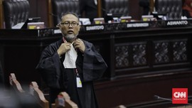 BW Soroti Tak Konsistennya Hakim MK atas Kecurangan TSM