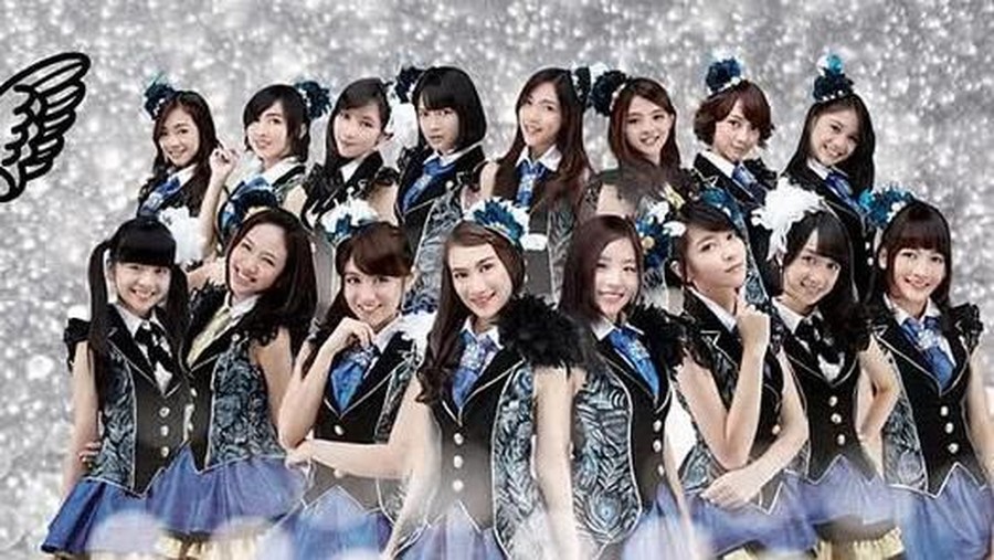Lirik Lagu JKT48 - Aitakatta! Lirik lagu Aitakatta dari JKT48.