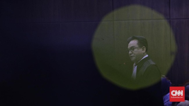 Ketum PBB Yusril Ihza Mahendra menyatakan MK yang kembali menolak gugatan presidential threshold mengubah lembaga itu menjadi 'the guardian of oligarchy'.