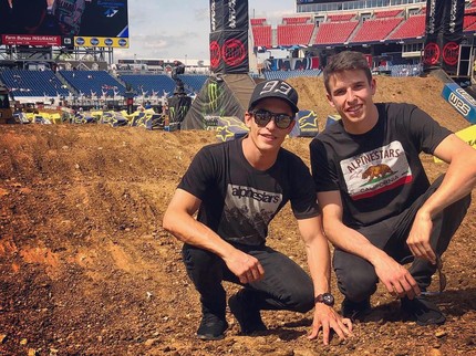 Sibling Goals, 7 Potret Kekompakan Pembalap Alex & Marc Marquez