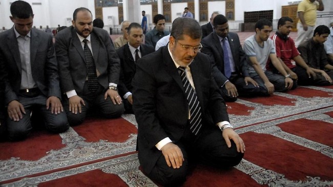 Pengadilan Mesir memerintahkan aparat menyita seluruh aset mendiang Presiden Muhammad Mursi dan 88 anggota organisasi Ikhwanul Muslimin.