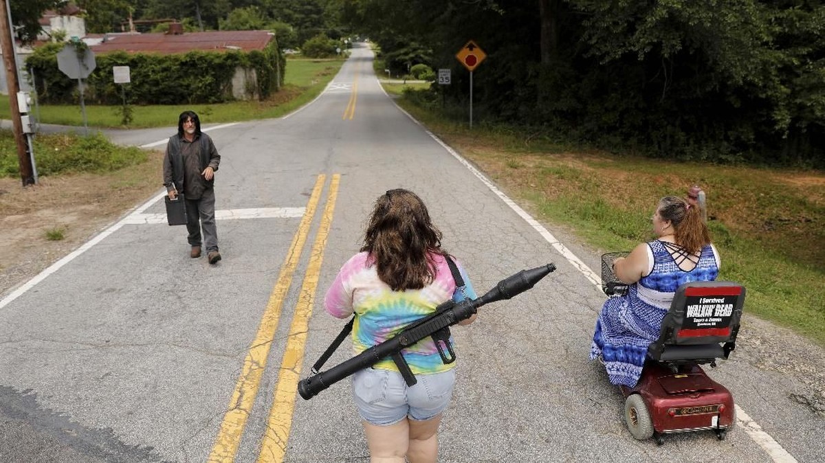 FOTO: Tur Seram ala The Walking Dead