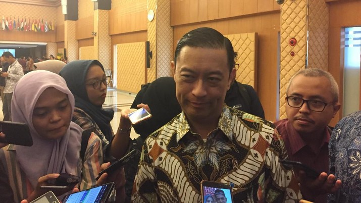 Thom Lembong: Ada Perlakuan Semena-mena Petugas Pajak!