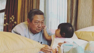 Sweet, Saat Cucu Paling Kecil SBY Jadi Pelipur Lara