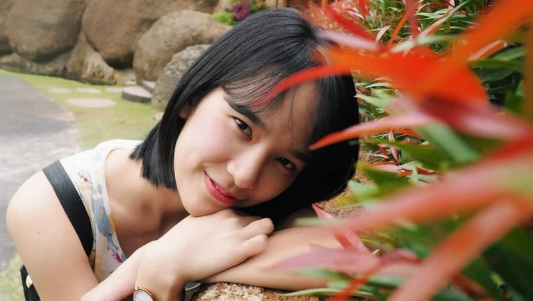 Pesona Cantik Beby JKT48, Salah Satu Member Generasi Pertama Beby Chaesara anadila adalah member JKT48 generasi pertama yang masih bertahan di grup idol tersebut. Berikut ini deretan potret cantik Beby JKT48.