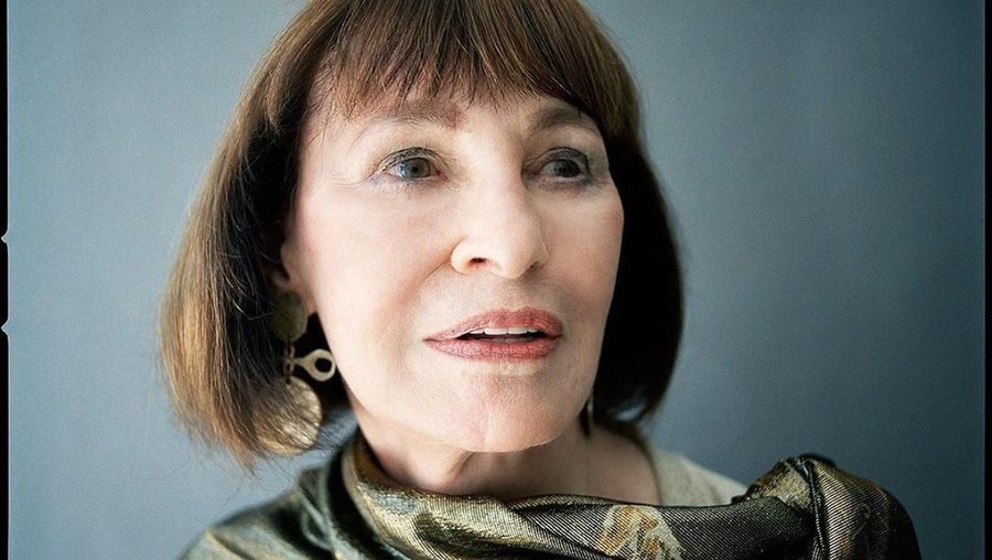 Gloria Vanderbilt yang dikenal sebagai ratu jeans meninggal dunia di usia 95 tahun.