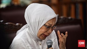 Ratna Sarumpaet Menangis Saat Beber Alasan Karang Hoaks