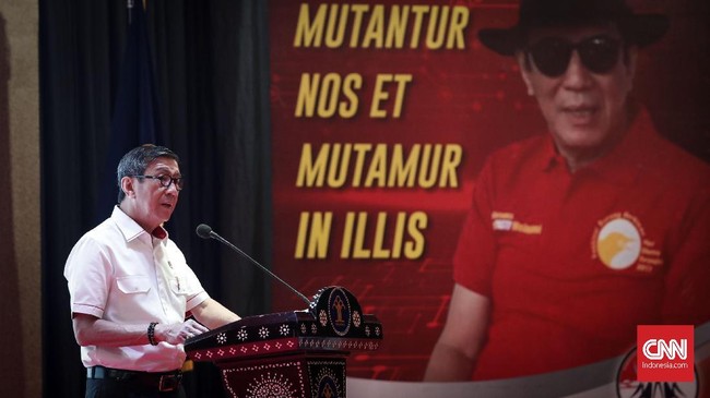 Menkumham mengaku belum menerima laporan tentang rencana pemindahan napi kasus korupsi ke Lapas Nusakambangan, Jawa Tengah.