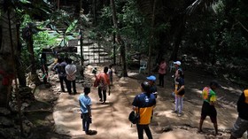 FOTO: Napak Tilas di Gua Tham Luang