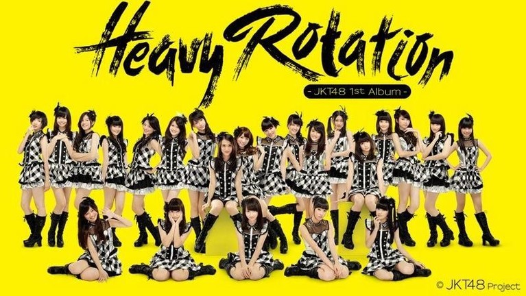 JKT48 dikenal sebagai grup idol yang memiliki penampilan unik dengan kostum lucu. Berikut ini deretan kostum terbaik yang dikenakan oleh JKT48 versi Insertlive.