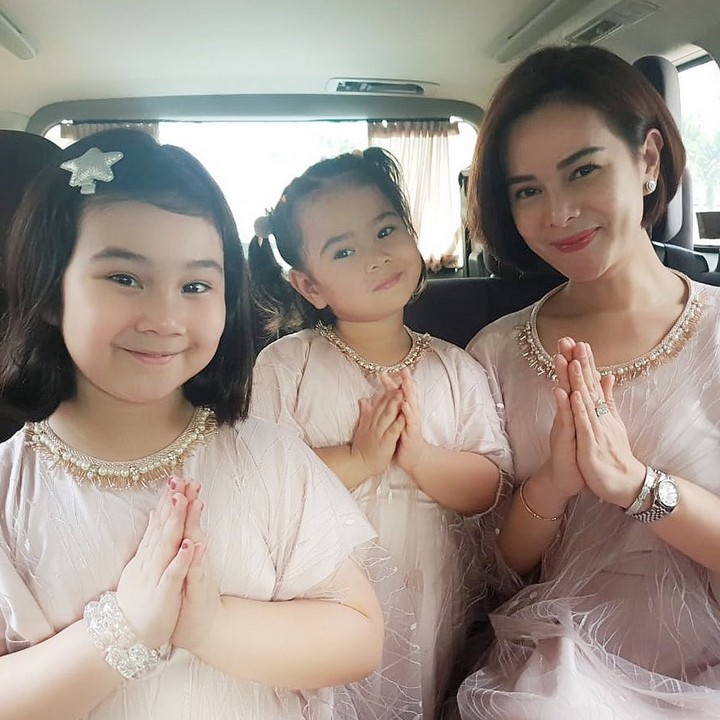 <span class="im">Dari pernikahannya dengan Gerhard Reinaldi Situmorang, Astrid Tiar dikaruniai dua buah hati. (Foto: Instagram @astridtiar127)</span>