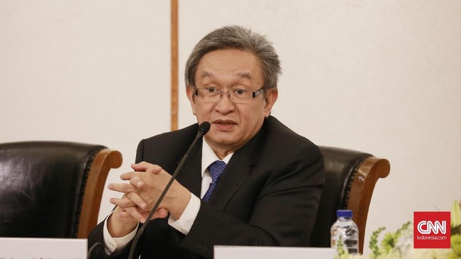 Maqdir Ismail telah mengonfirmasi bakal membawa Rp27 miliar dalam bentuk dolar AS yang dikembalikan dari pihak swasta terkait kasus BTS & BAKTI Kominfo.