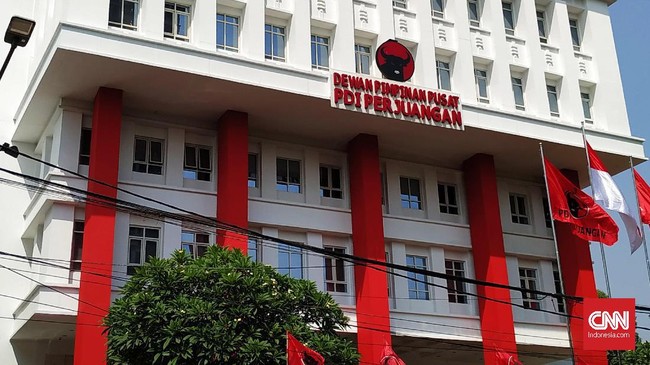 Partai Demokrasi Indonesia Perjuangan (PDIP) Rapat Kerja Nasional (Rakernas) IV, di Kantor DPP, Jalan Diponegoro, Rabu (19/6). Rakernas turut dihadiri Presiden Joko Widodo dan digelar tertutup.