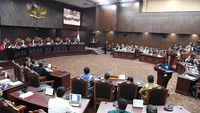 Momen Tim Prabowo-Jokowi, KPU, Bawaslu Foto Bareng Usai Sidang MK Andi&nbsp;Video
