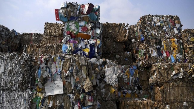 Pemprov DKI berharap pada 2022 Jakarta punya empat fasilitas pengelola sampah sehingga tak lagi bergantung pada TPST Bantargebang.