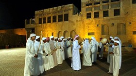 Mengeksplorasi Bangunan Tua di Dubai