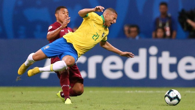Venezuela menahan imbang Brasil tanpa gol pada laga babak pertama fase grup Copa America 2019 di Stadion Arena Fonte Nova, Brasil, Rabu (19/6) pagi WIB.