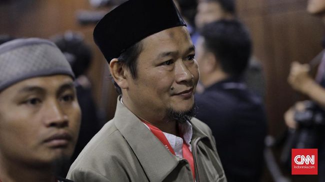 Saksi Prabowo Ungkap Temuan 17,5 Juta DPT Tak Wajar di MK Saksi fakta yang dihadirkan tim Prabowo-Sandiaga Uno, Agus Muhammad Maksum mengungkap kesaksian tentang temuan DPT tak wajar di sidang MK.