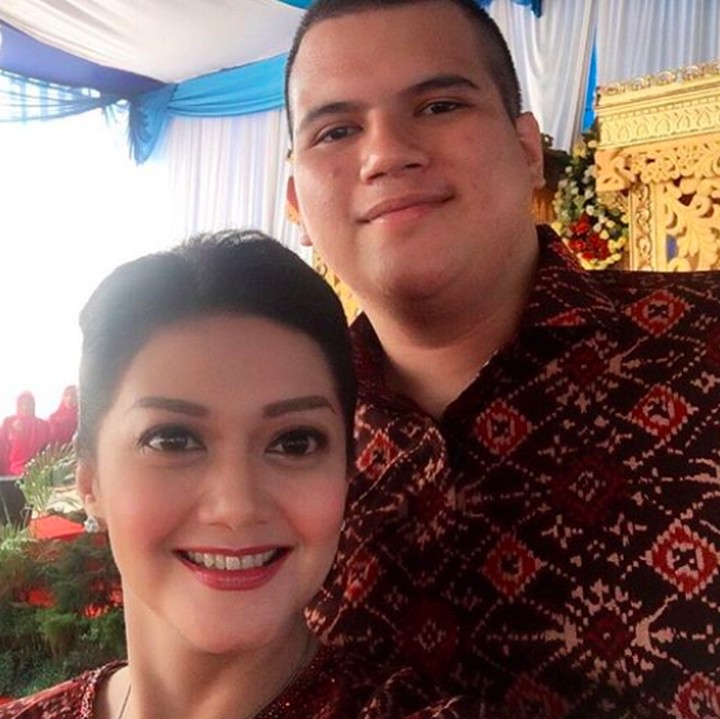 <p>Saat Toddy ulang tahun, Bella berfoa agar anaknya itu anaknya sukses masa depannya. Bella juga mengatakan kalau dia selalu peduli dan menyayanginya. (Foto: Instagram @bellashapiraofficial)</p>