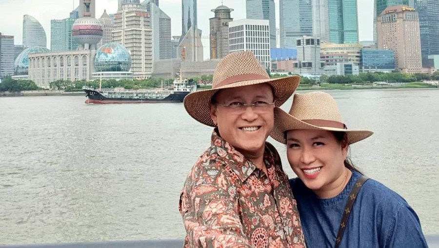 1. Mario Teguh Berikut adalah kontroversi-kontroversi yang dilakukan oleh Deddy Corbuzier sebelum ia menjadi mualaf.