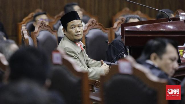 Saksi Prabowo Mengaku Diancam, MK Sebut Tak Terkait Sidang Saksi untuk Prabowo, Agus Maksum mengaku dapat ancaman, namun tak terkait kesaksiannya di MK. Melainkan terkait tugasnya sebagai tim Prabowo yang menangani DPT.