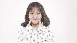 Wara-wiri di Layar Lebar, Ini 7 Potret Imut Zara JKT48