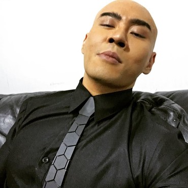 Terjawab, Ternyata Deddy Corbuzier Sudah Sunat