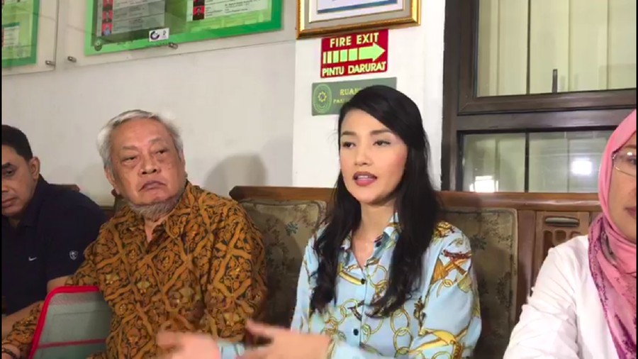 Pihak Tsania Marwa menanggapi sidang putusan hak asuh anak.