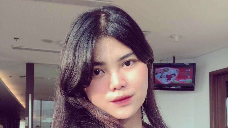Rosa Meldianti harus rela menahan malu setelah batal mendapat pujian dari salah seorang netizen.