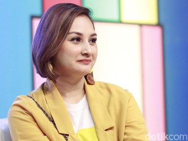 img-title 5 Rekomendasi Film Disney Ala Mona Ratuliu untuk Isi Liburan di Rumah