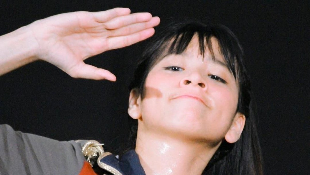 Azizi Shafa Asadel adalah anak presenter Fadli Akhmad yang menjadi member JKT48&period; Berikut ini deretan potret menggemaskan Zee JKT48&period;