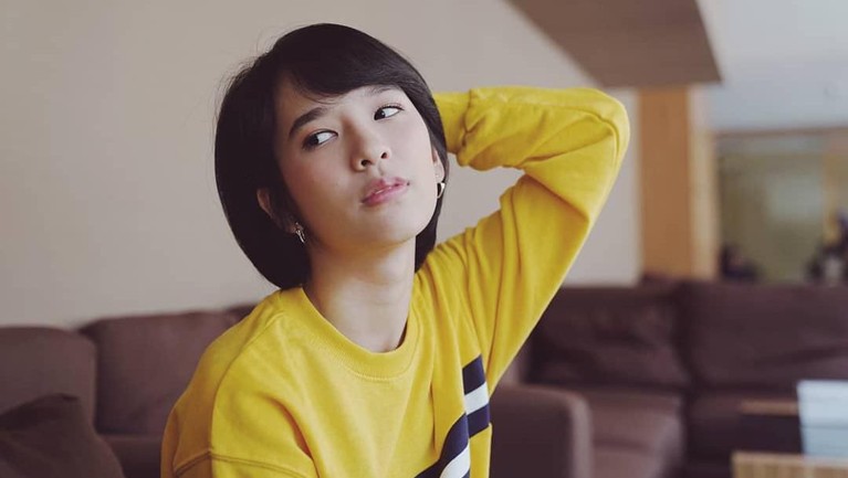 Beby Chaesara anadila adalah member JKT48 generasi pertama yang masih bertahan di grup idol tersebut. Berikut ini deretan potret cantik Beby JKT48.