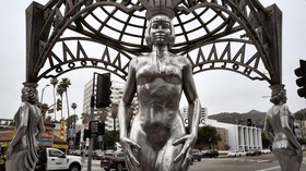 Patung Marilyn Monroe di Hollywood Dicuri