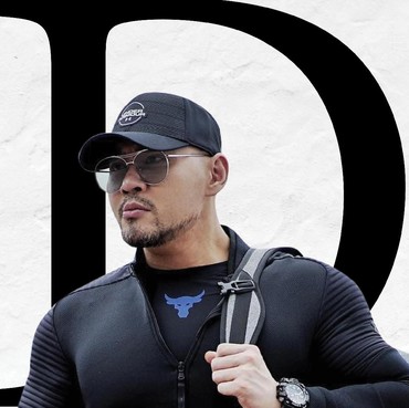 Infografis: Langkah Mantap Deddy Corbuzier Jadi Mualaf