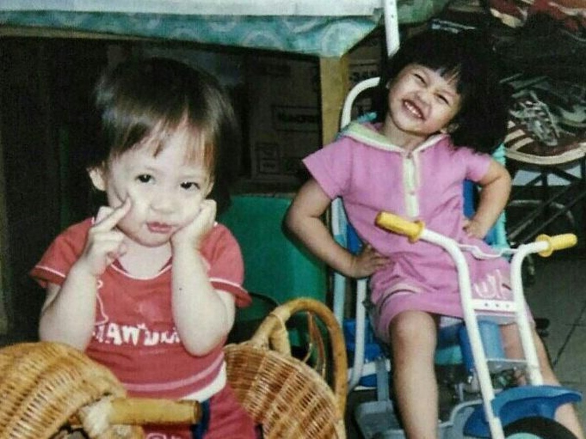 Memiliki perbedaan usia yang tak jauh&comma; tak heran jika Zara dan Kyla JKT48 sering disebut seperti anak kembar&period; Kira-kira semirip apa ya mereka&quest;