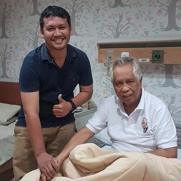 Jarang Terlihat, Ini Penampilan OC Kaligis yang Sedang Terbaring Sakit