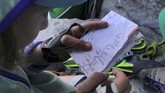 FOTO: Selah Schneiter, Pemanjat Tebing Cilik Asal Colorado Selah Schneiter gadis cilik berusia 10 tahun asal Colorado berhasil memanjat tebing El Capitan.