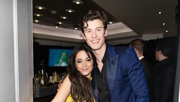img-title Kolaborasi Kedua, Shawn Mendes - Camila Cabello Tampil Mesra
