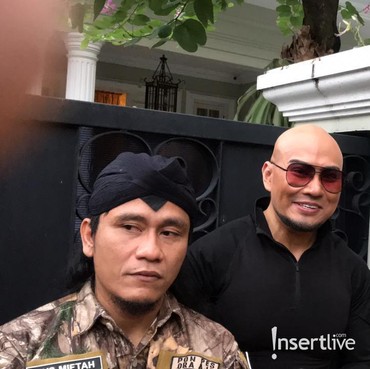 Dapat Tawaran Haji & Umrah, Deddy Corbuzier Belum Siap