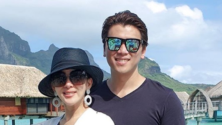 Hari ini, Reino Barack genap berumur 35 tahun. Ucapan manis lantas disampaikan sang istri, Syahrini.