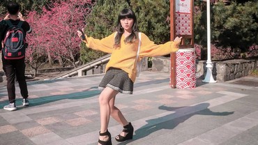 img-title Masih Single, Cindy Gulla Ingin Dapat Pasangan Bukan Artis