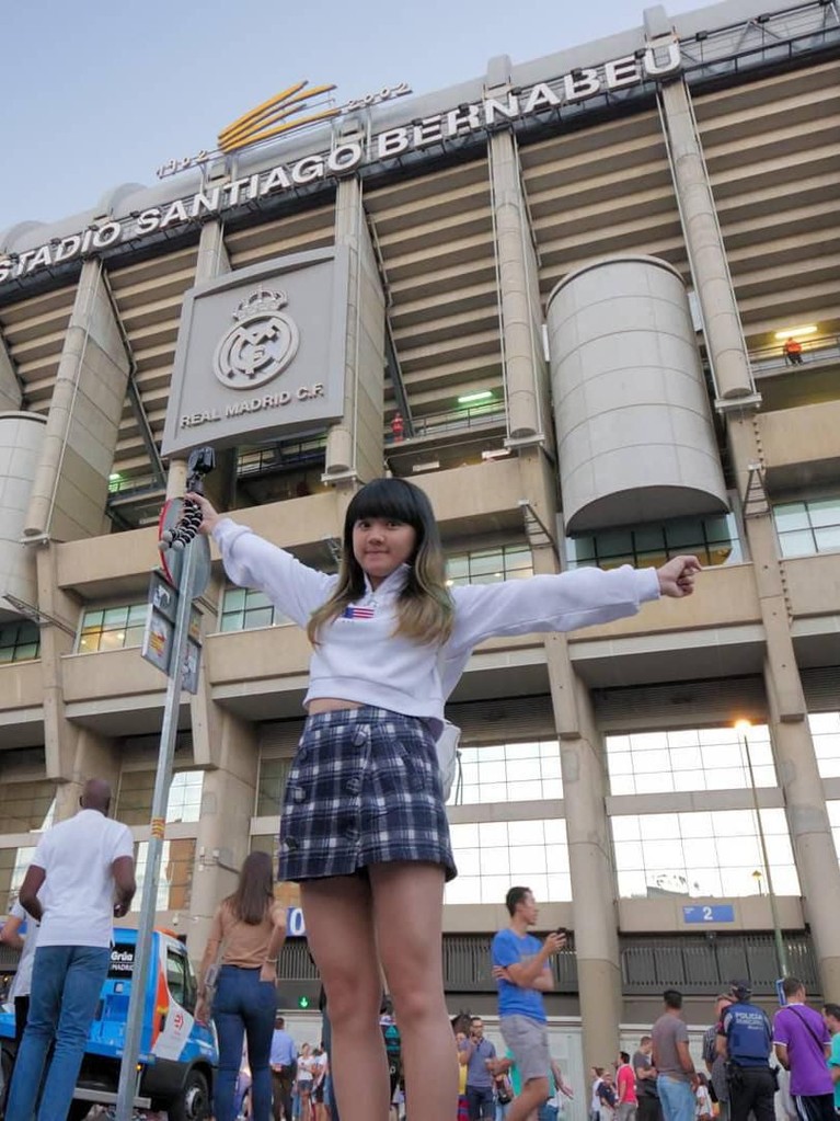 Tujuh gaya Cindy Gulla atau Cigul eks JKT48 yang sering berlibur di luar negeri. Seperti apa ya keseruannya Cigul?