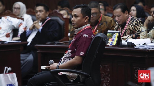 BPN Prabowo-Sandi menyoroti saksi dari tim Jokowi-Ma'ruf dalam sidang lanjutan PHPU Pilpres 2019 yang tidak mengajukan cuti ke Sekretariat Jenderal DPR.