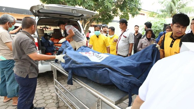 Semua korban meninggal akibat kebakaran pabrik korek api, di Langkat, Sumatera Utara, disebut sudah terindentifikasi dan dikembalikan ke keluarga.