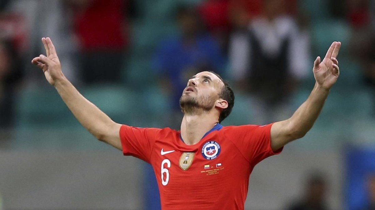 FOTO: Alexis Sanchez Pahlawan Kemenangan Chile atas Ekuador