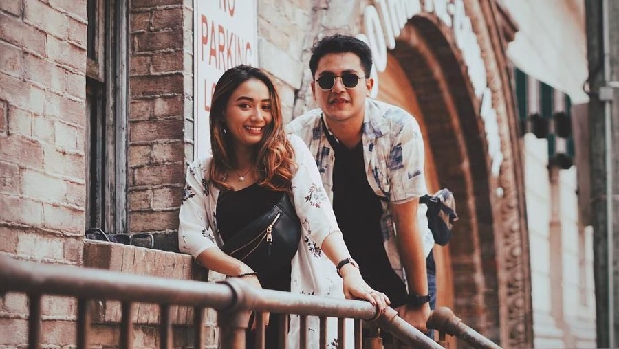Kabar kehamilan istri yang diunggah Rizky Alatas di instagram.