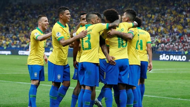 FOTO: Brasil Mengamuk dan Menang 5-0 di Copa America